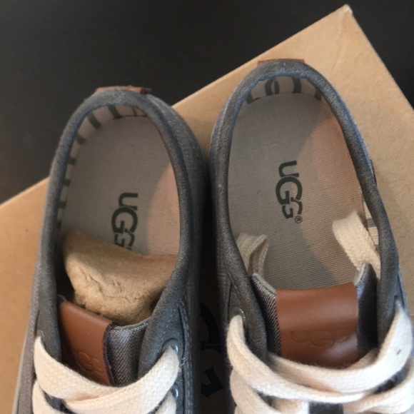 New UGG kids sneakers - Picture 7 of 7